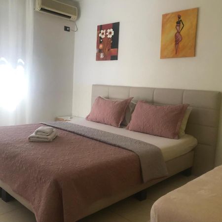Orange Villa Hotel Tiranë Luaran gambar