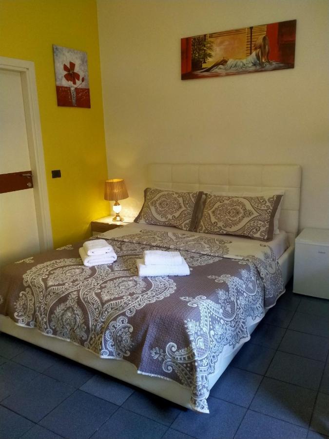 Orange Villa Hotel Tiranë Luaran gambar