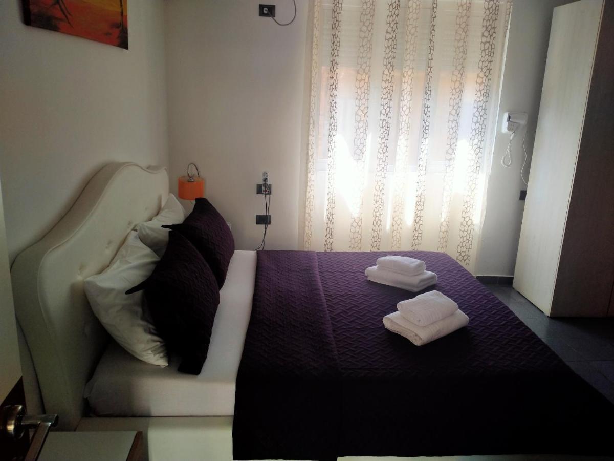 Orange Villa Hotel Tiranë Luaran gambar